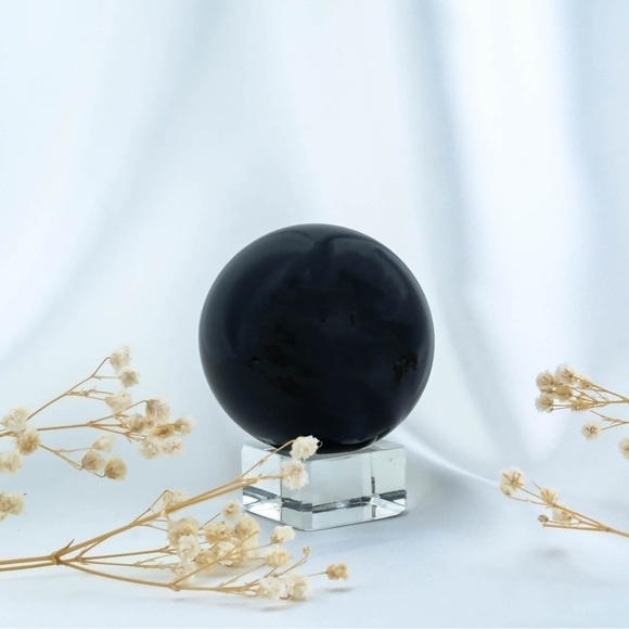 Black Crystal Sphere SMUDGE Obsidian ONYX Meditation Ball Wellness Amulet Ball - Picture 2 of 9